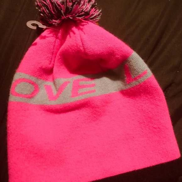 Pink color with black beanie with L-O_V-E - Picture 2 of 6